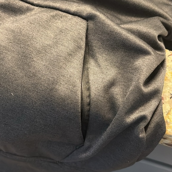 Black running jacket - Picture 5 of 5